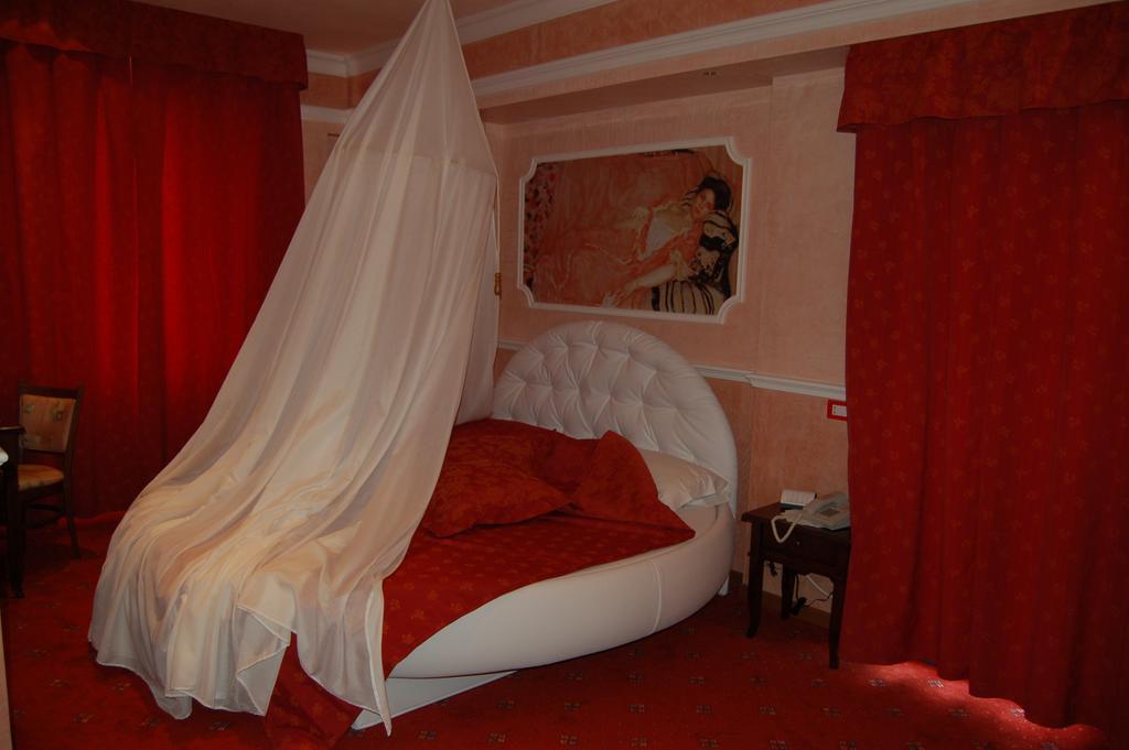 Sul Bacino Hotel Massa Lombarda Cameră foto
